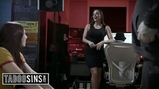 Aidra Fox and Abigail Mac in Strikes a Chord
